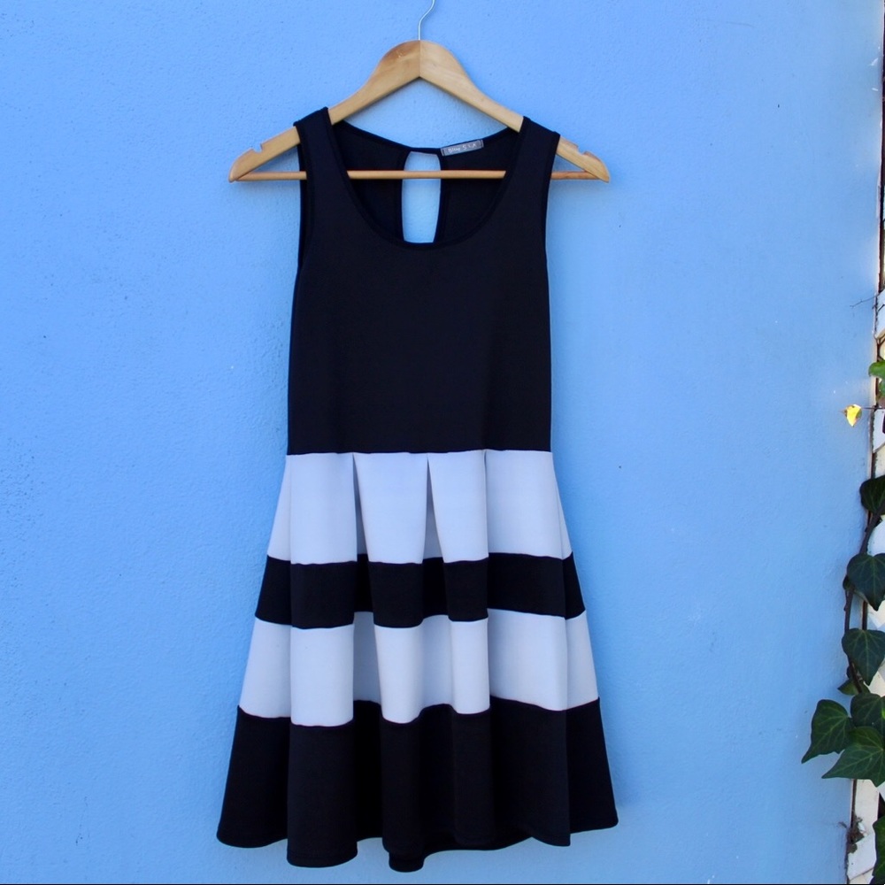 Black and white fit & flare dress